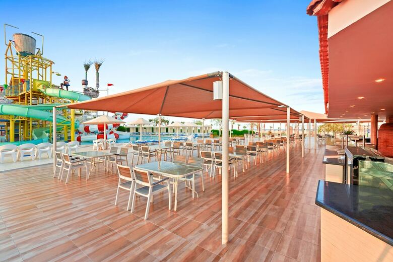 Hotel Sea World Resort (formerly - Aqua Blu Resort)