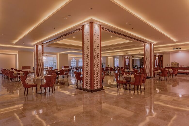 Hotel Sea World Resort (formerly - Aqua Blu Resort)