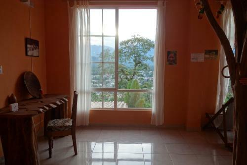 Albergue Hostal Tena �aui