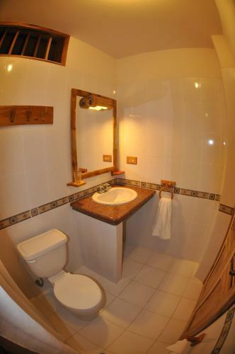 Hotel Azuluna Ecolodge