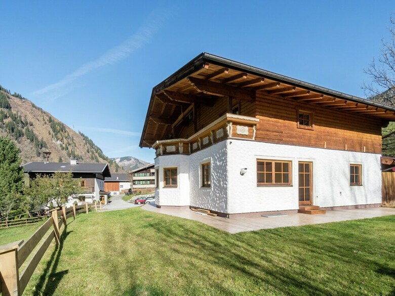 Spacious Holiday Home In Rauris Near Ski Area