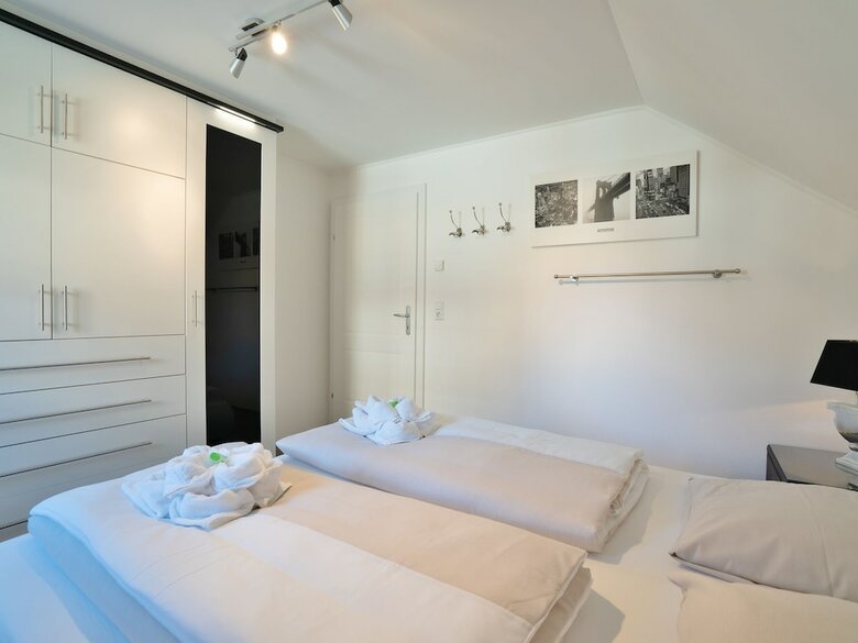 Opulent Chalet In Mauterndorf With Whirlpool & Sauna
