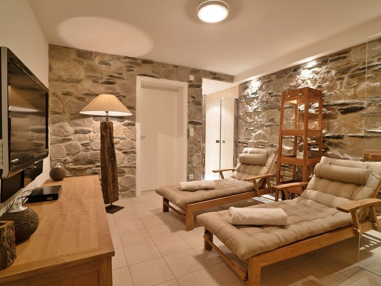 Opulent Chalet In Mauterndorf With Whirlpool & Sauna