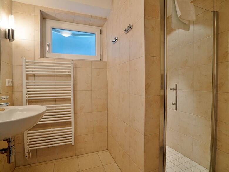 Opulent Chalet In Mauterndorf With Whirlpool & Sauna