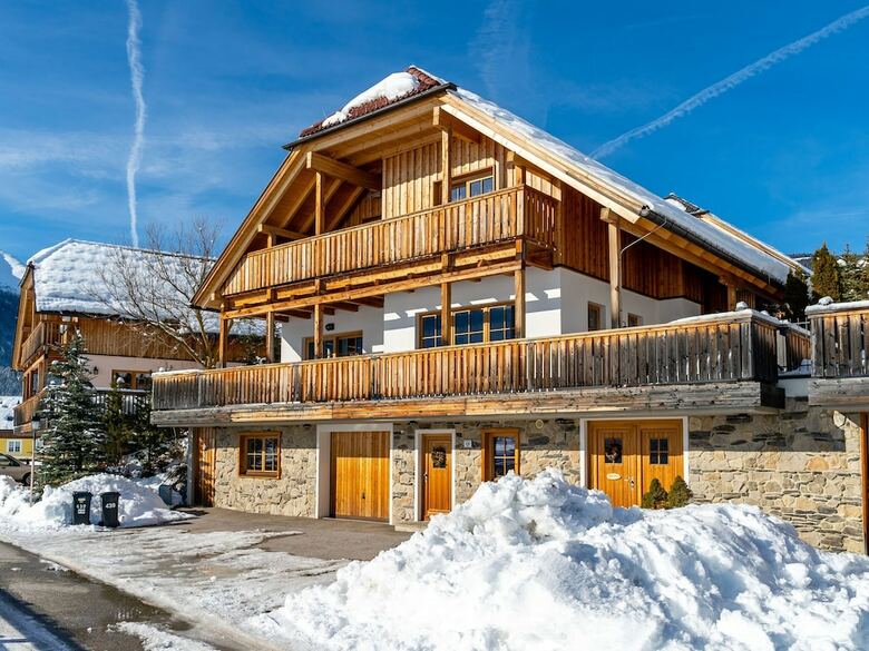Opulent Chalet In Mauterndorf With Whirlpool & Sauna