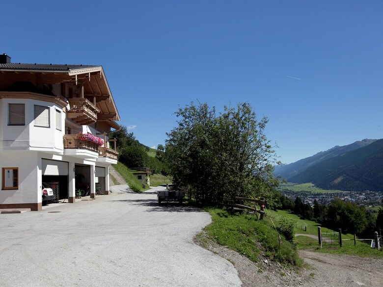 Spacious Villa With Sauna In Mittersill