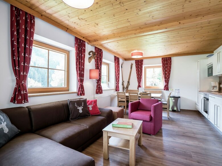 Luxurious Holiday Home In Saalbach-hinterglemm With Barbecue