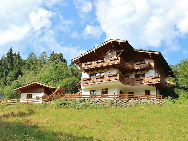 Luxurious Holiday Home In Saalbach-hinterglemm With Barbecue