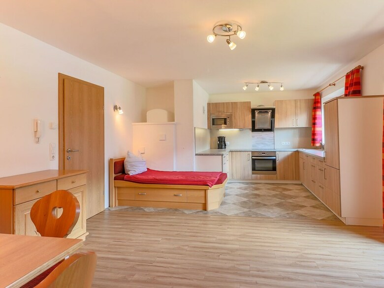 Cozy Apartment In M�hlbach With Parking