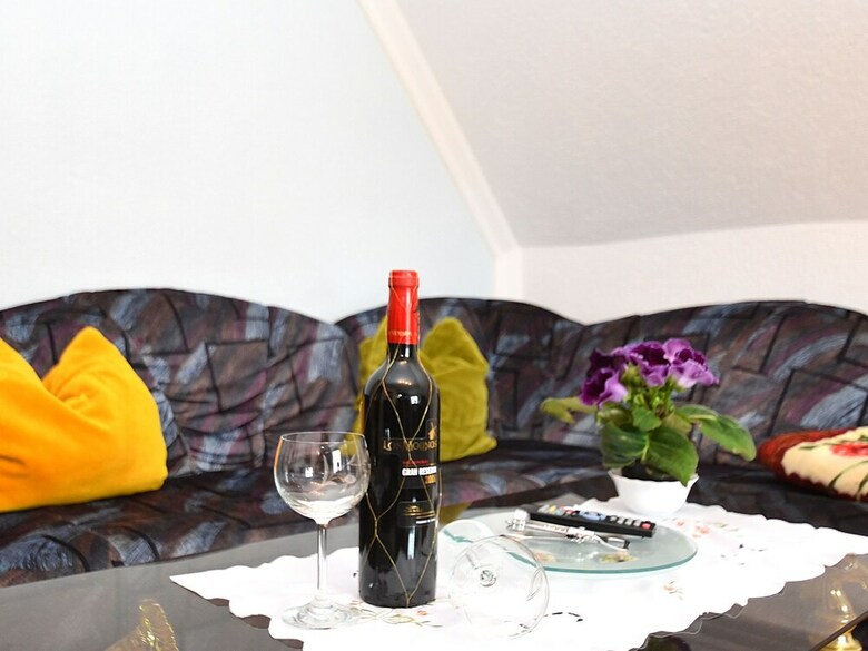 Cozy Apartment In Lichtenhain With Garden