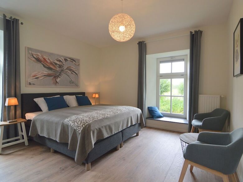 Luxurious, Charming Accommodation With Sauna And Recreation Room
