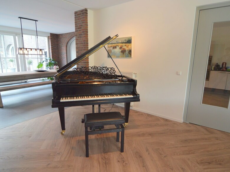Luxurious, Charming Accommodation With Sauna And Recreation Room