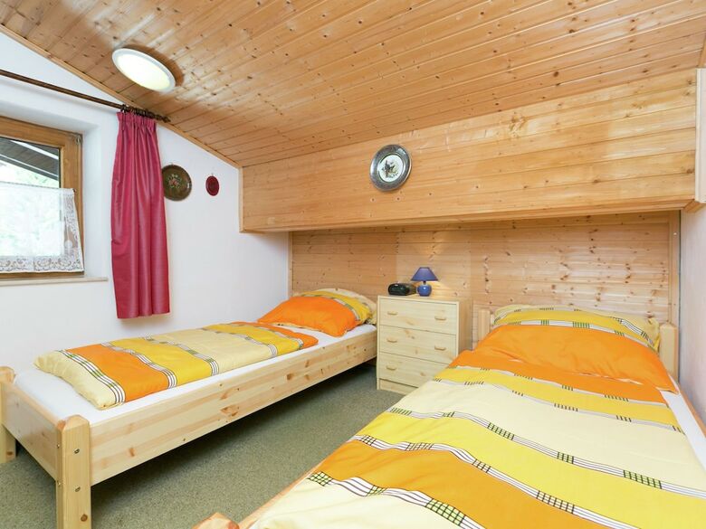 Spacious Apartment With Garden In Salzburg