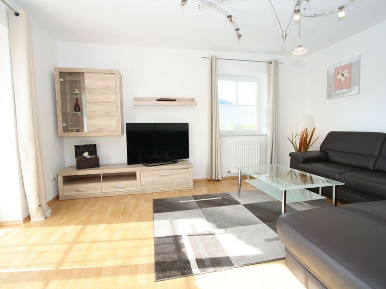 Apartamentos Luxurious Mansion In Goldegg Near Skiing Area
