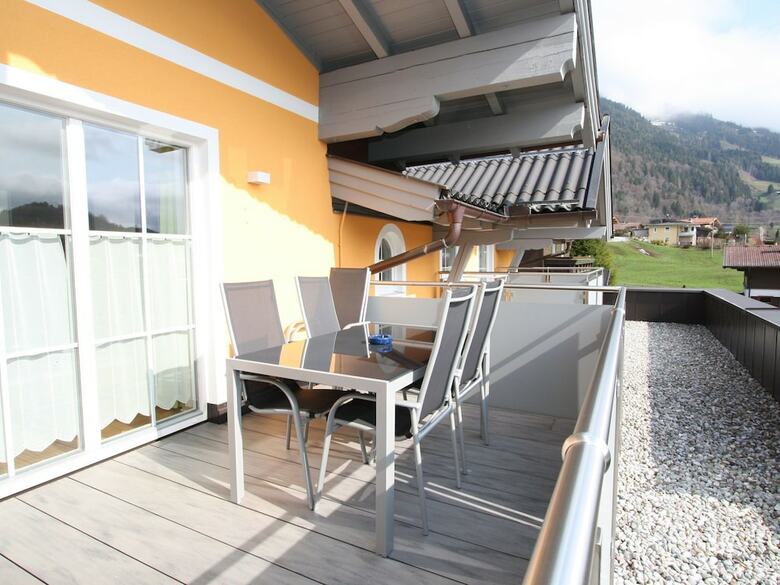 Apartamentos Luxurious Mansion In Goldegg Near Skiing Area