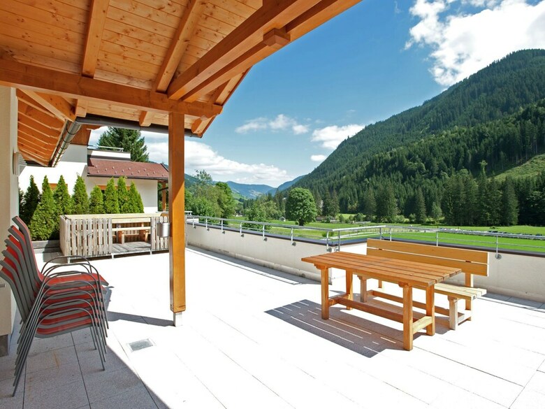 Luxurious Chalet In Saalbach With Sauna