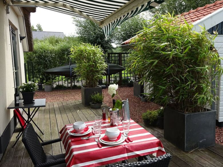 Cosy Holiday Home In Steendam With Sauna