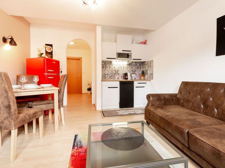 Modern Apartment In Salzburg With Lake View