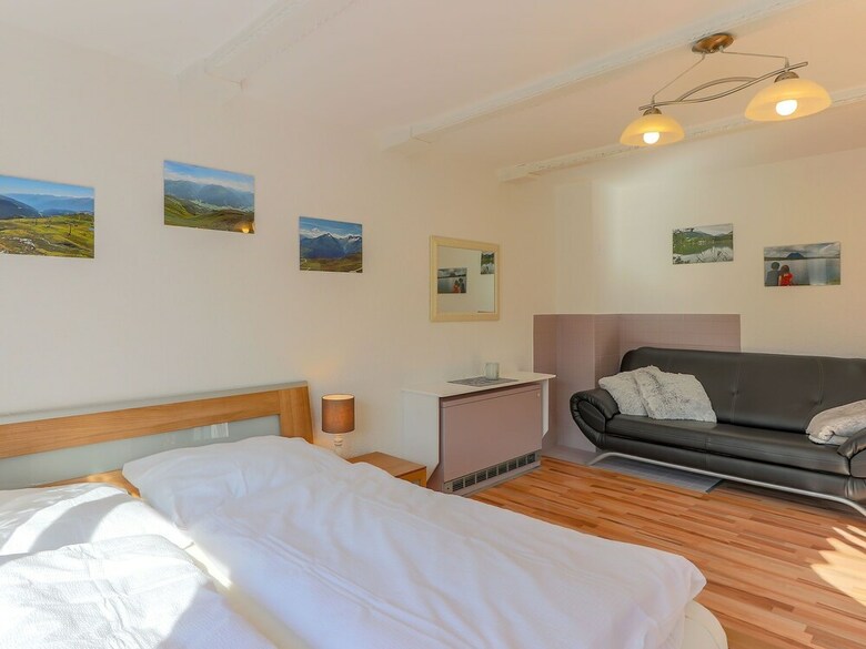 Modern Apartment In K�nigsleiten Near Swimming Pool