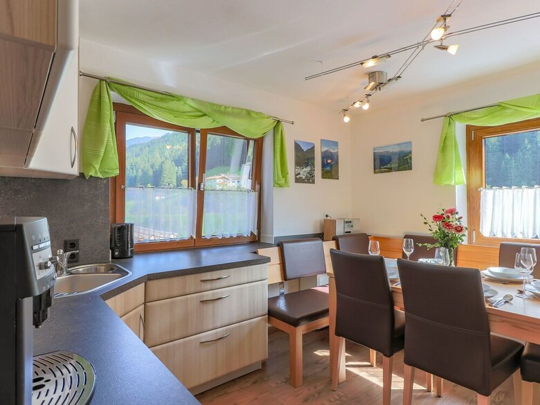 Modern Apartment In K�nigsleiten Near Swimming Pool