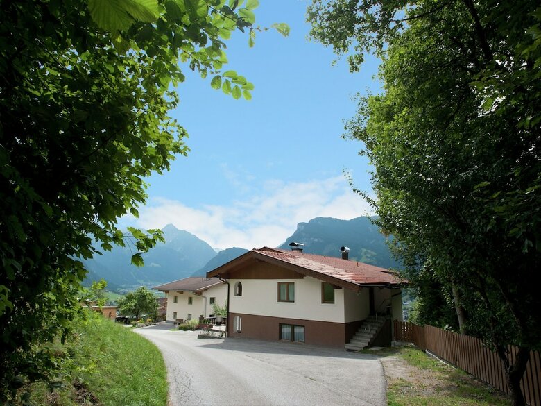 Mountain View Apartment In Ramsau Im Zillertal Ski Area