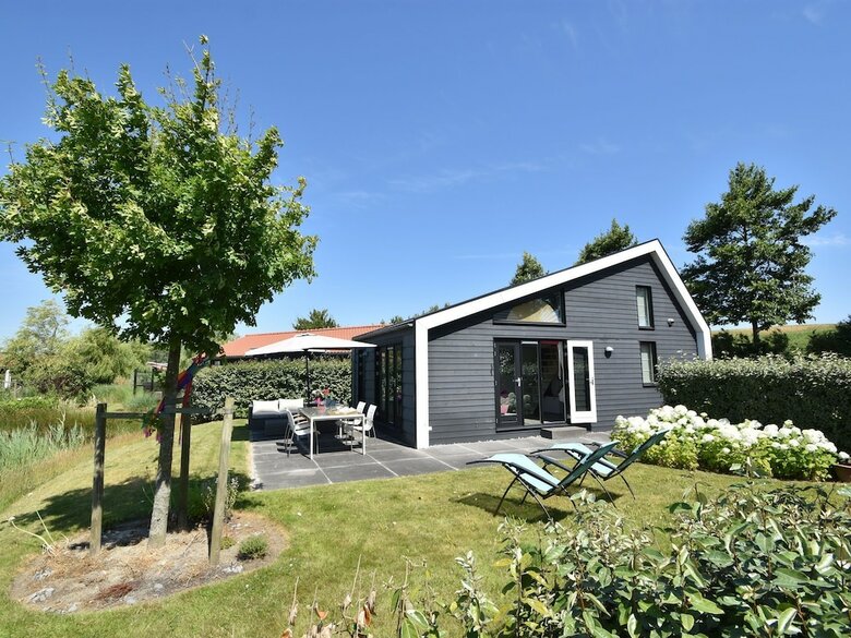 Modern Holiday Home In Kattendijke With A Garden