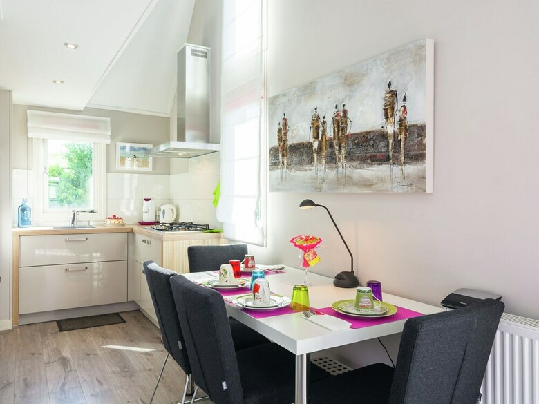 Modern Holiday Home In Kattendijke With A Garden