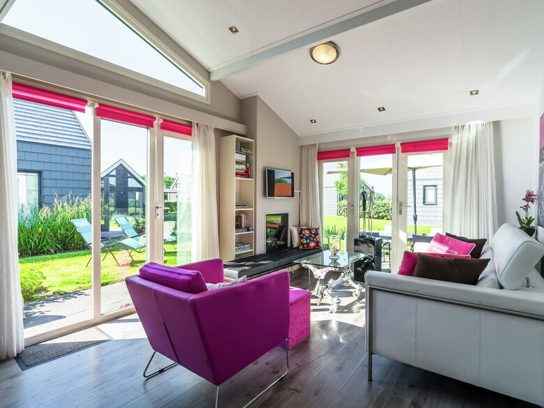 Modern Holiday Home In Kattendijke With A Garden