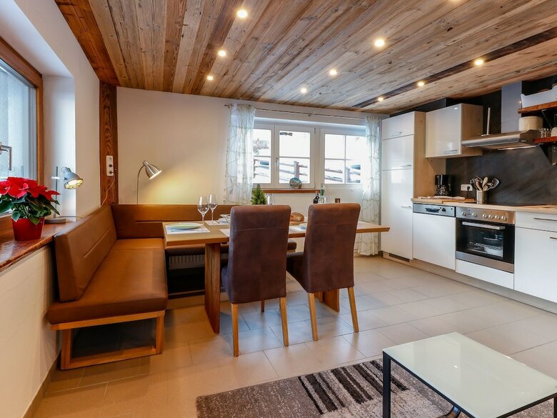 Apartamentos Modern Holiday Home In Rauris With Barbecue