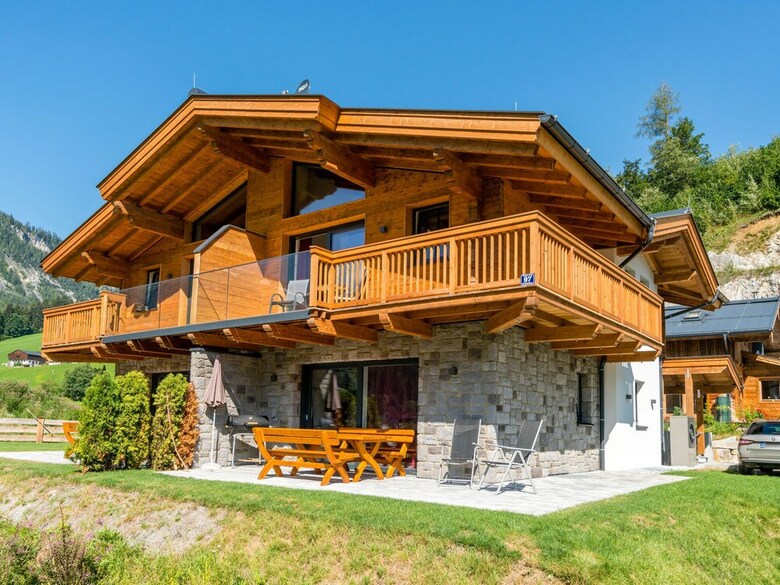 Spacious Holiday Home In Wald Im Pinzgau With Sauna