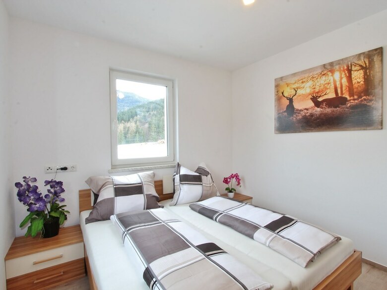 Spacious Villa With Garden In Hinterthiersee