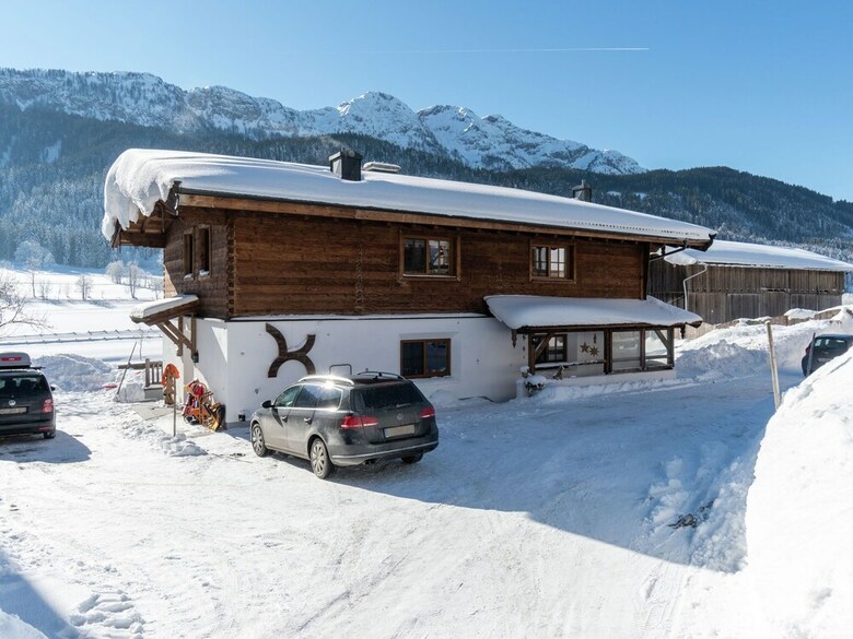 Spacious Apartment With Sauna In Leogang