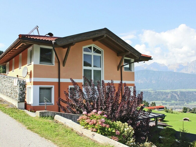 Apartamentos Luxurious Villa In Alpine Meadows In Kolsassberg
