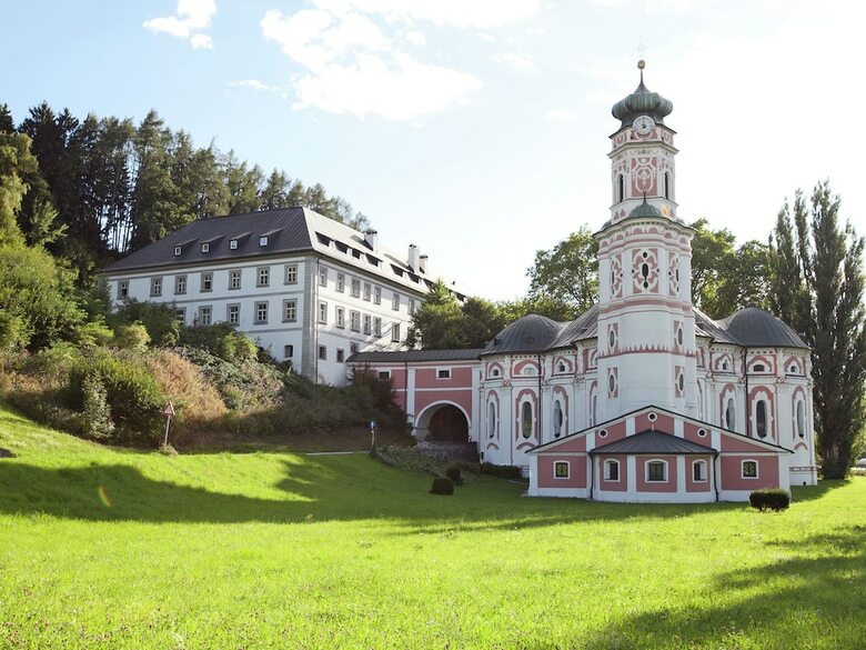 Apartamentos Luxurious Villa In Alpine Meadows In Kolsassberg