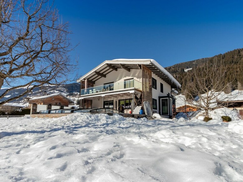 Luxury Apartment Near Ski Area In M�hlbach