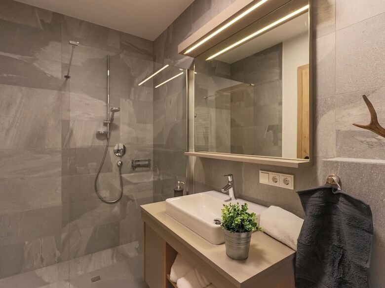 Beautiful Apartment In Mittersill With Sauna