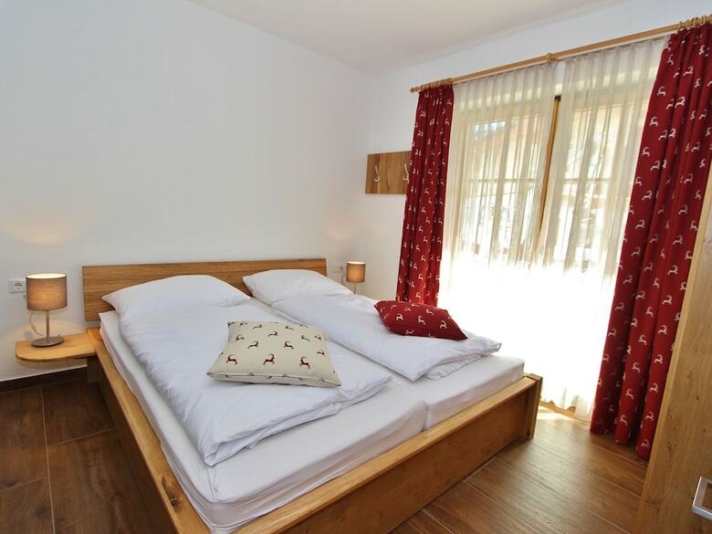 Beautiful Chalet In Wald Im Pinzgau With Sauna