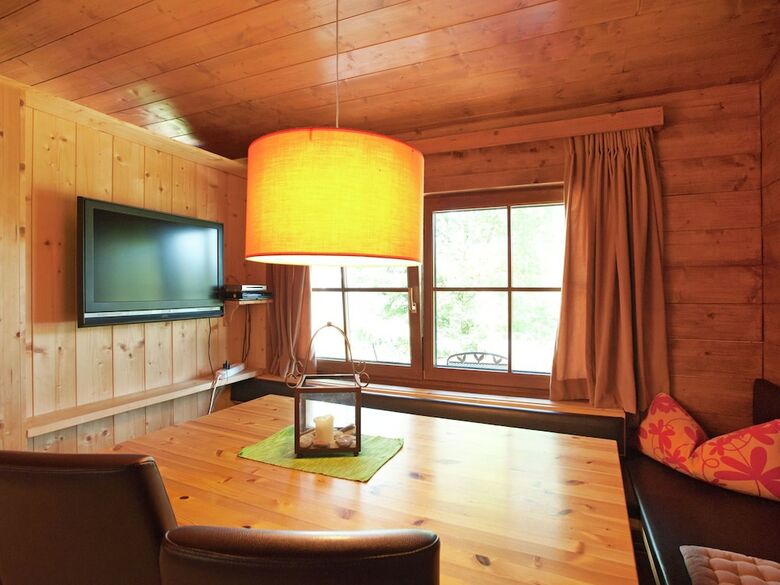 Spacious Chalet Near Ski Slopes In Worgl
