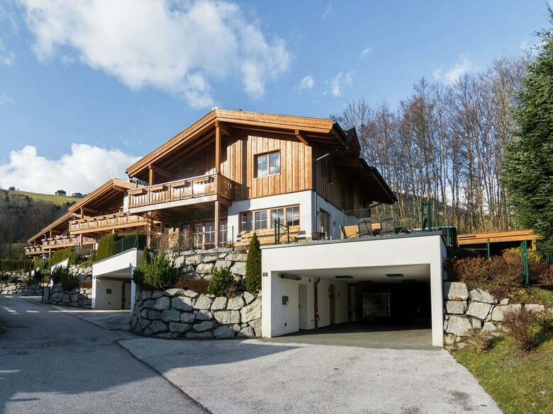 Chalet In Piesendorf With Sauna, Jacuzzi, Pool & Whirlpool