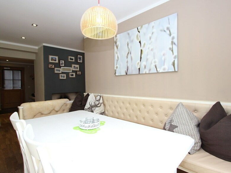Apartamentos Beautiful Villa In Kitzb�hel With Roofed Terrace