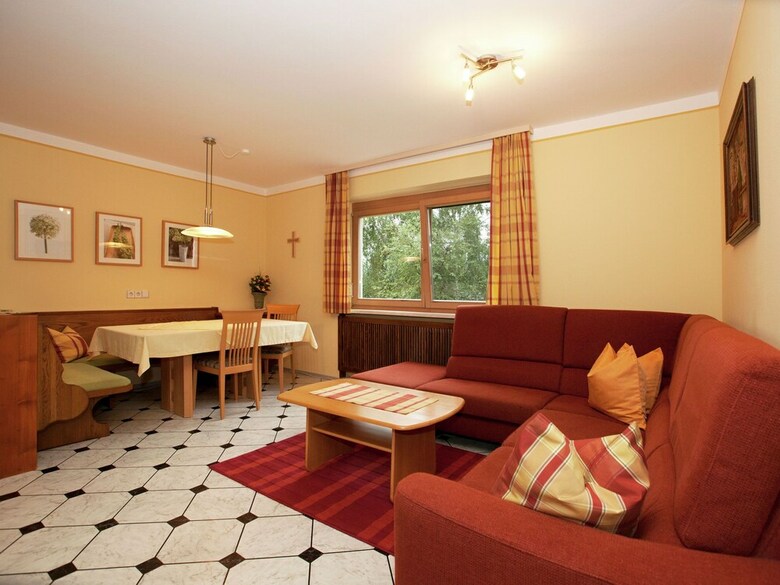 Restful Apartment With Terrace, Garden, Heating, Parking