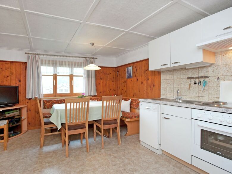Cozy Apartment With Sauna Near Ski Area In Silbertal