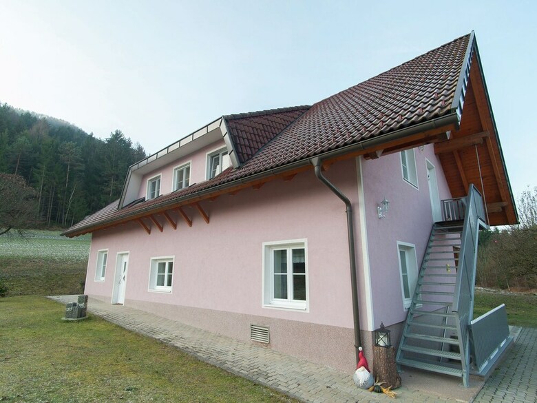 Beautiful Apartment With Sauna In Neuhaus