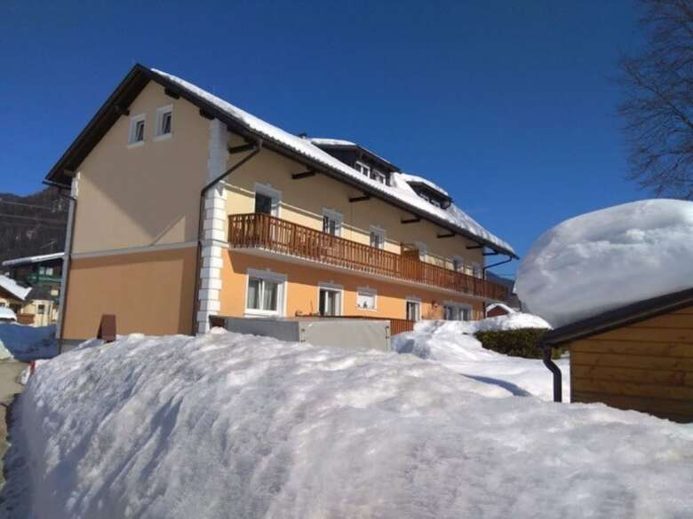 Spacious Apartment In Bad Mitterndorf With Sauna