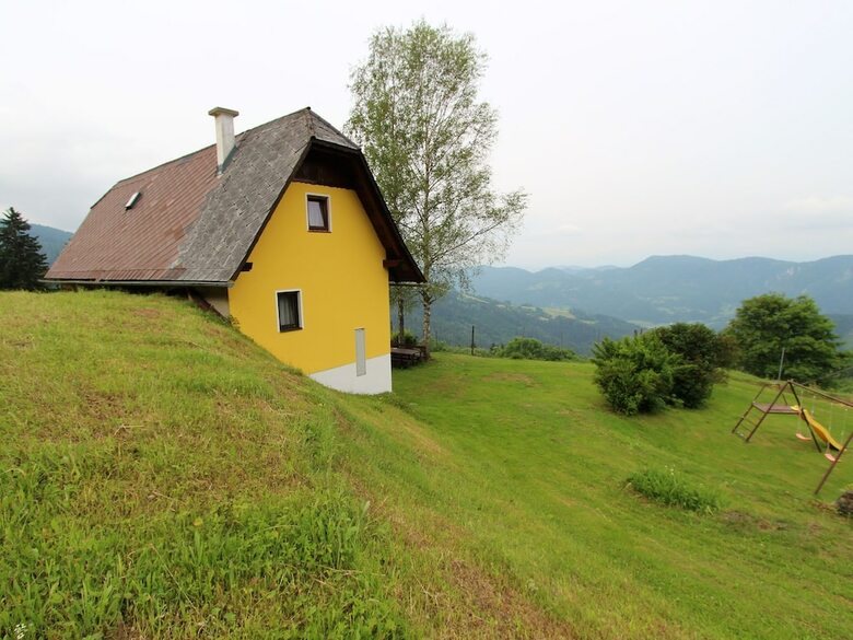 Charming Holiday Home With Garden In Eberstein