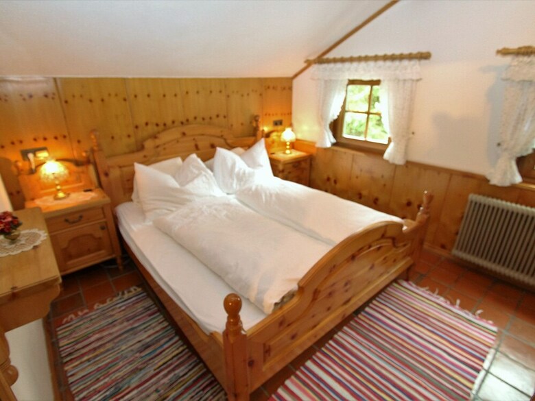 Comfortable Holiday Home In Neuhaus Near Ski Area