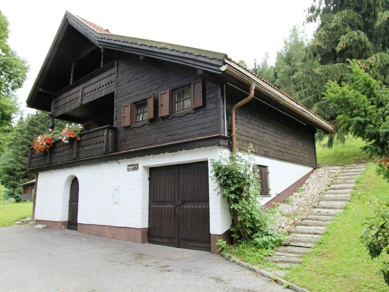 Comfortable Holiday Home In Neuhaus Near Ski Area