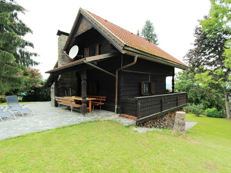 Comfortable Holiday Home In Neuhaus Near Ski Area