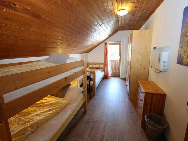 Spacious Holiday Home In Pfaffenberg With Garden