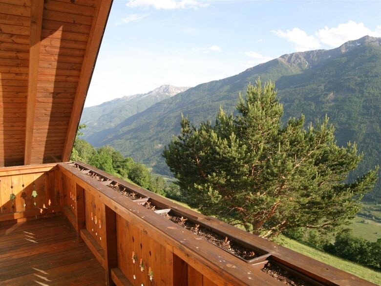 Spacious Holiday Home In Pfaffenberg With Garden